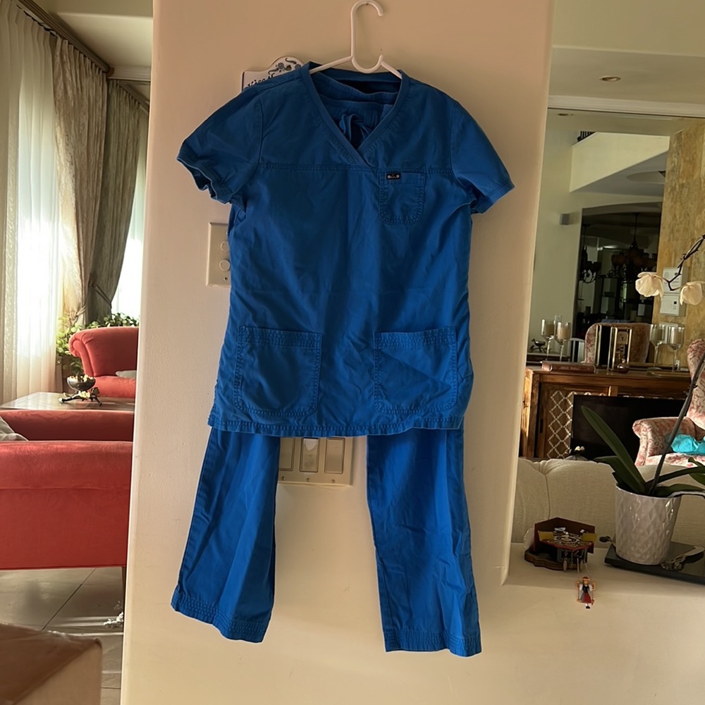 Scrubs ,cotton ,blue ,small good condition